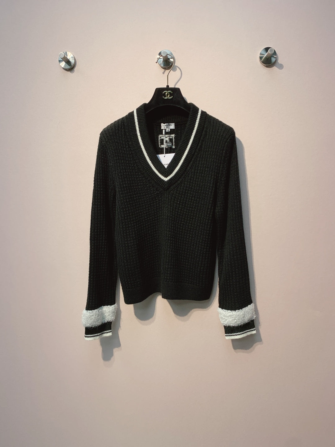 Chanel 25 V-neck Sweater Wool 317939