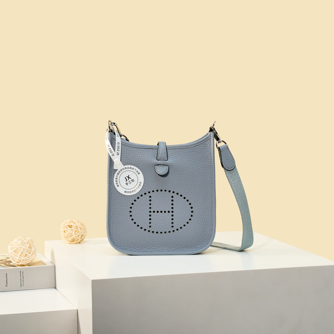 High-end Hermes 2026 Evelyne Bag 17cm Taurillon Clemence Leather Suede 3