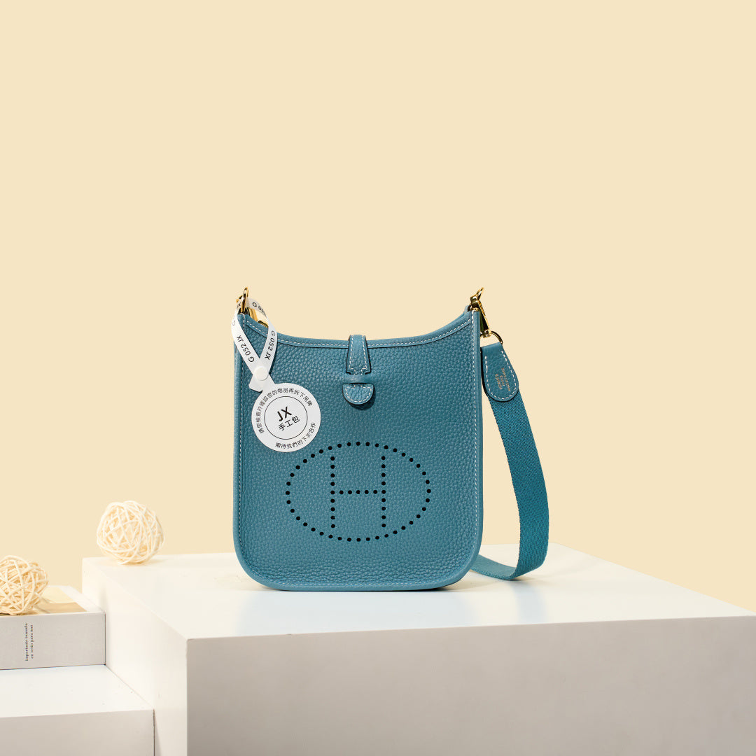 High-end Hermes 2026 Evelyne Bag 17cm Taurillon Clemence Leather Suede 3