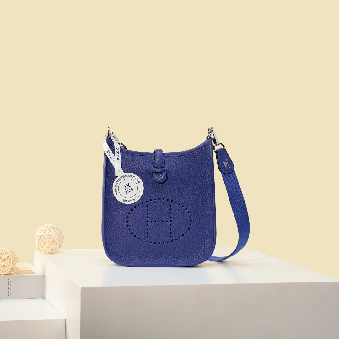 High-end Hermes 2026 Evelyne Bag 17cm Taurillon Clemence Leather Suede 3