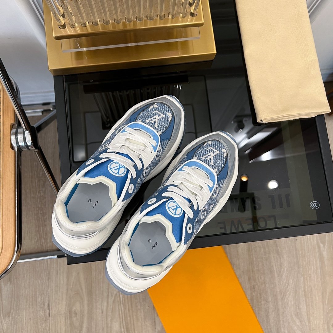 LV RUN 55 SNEAKER LIGHT BLUE