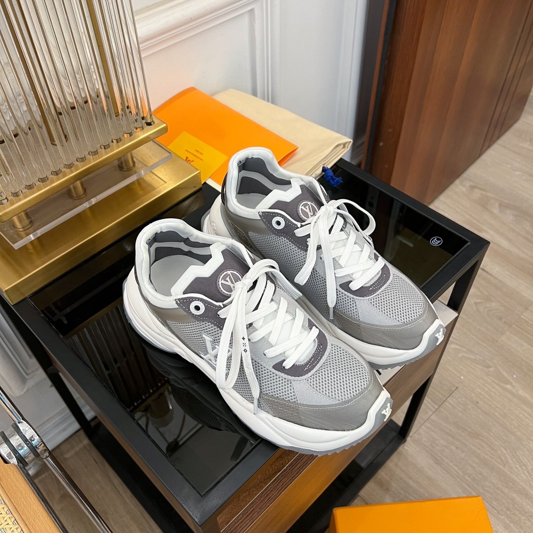 LV RUN 55 SNEAKER DARK GRAY