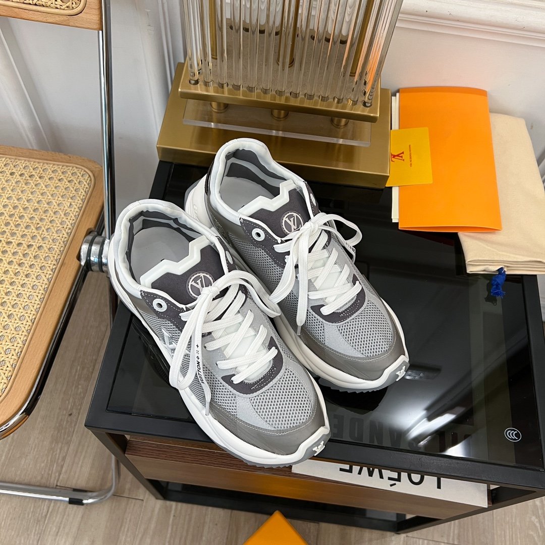 LV RUN 55 SNEAKER DARK GRAY