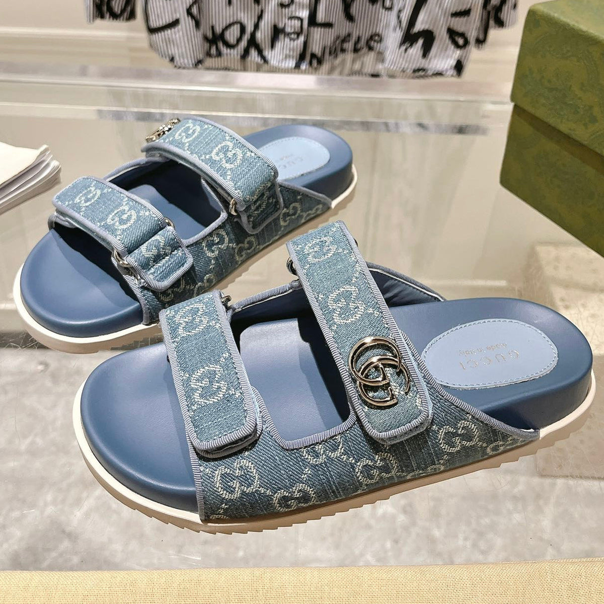 Gucci 2026 GG Crystal Sandals Fabric 968305