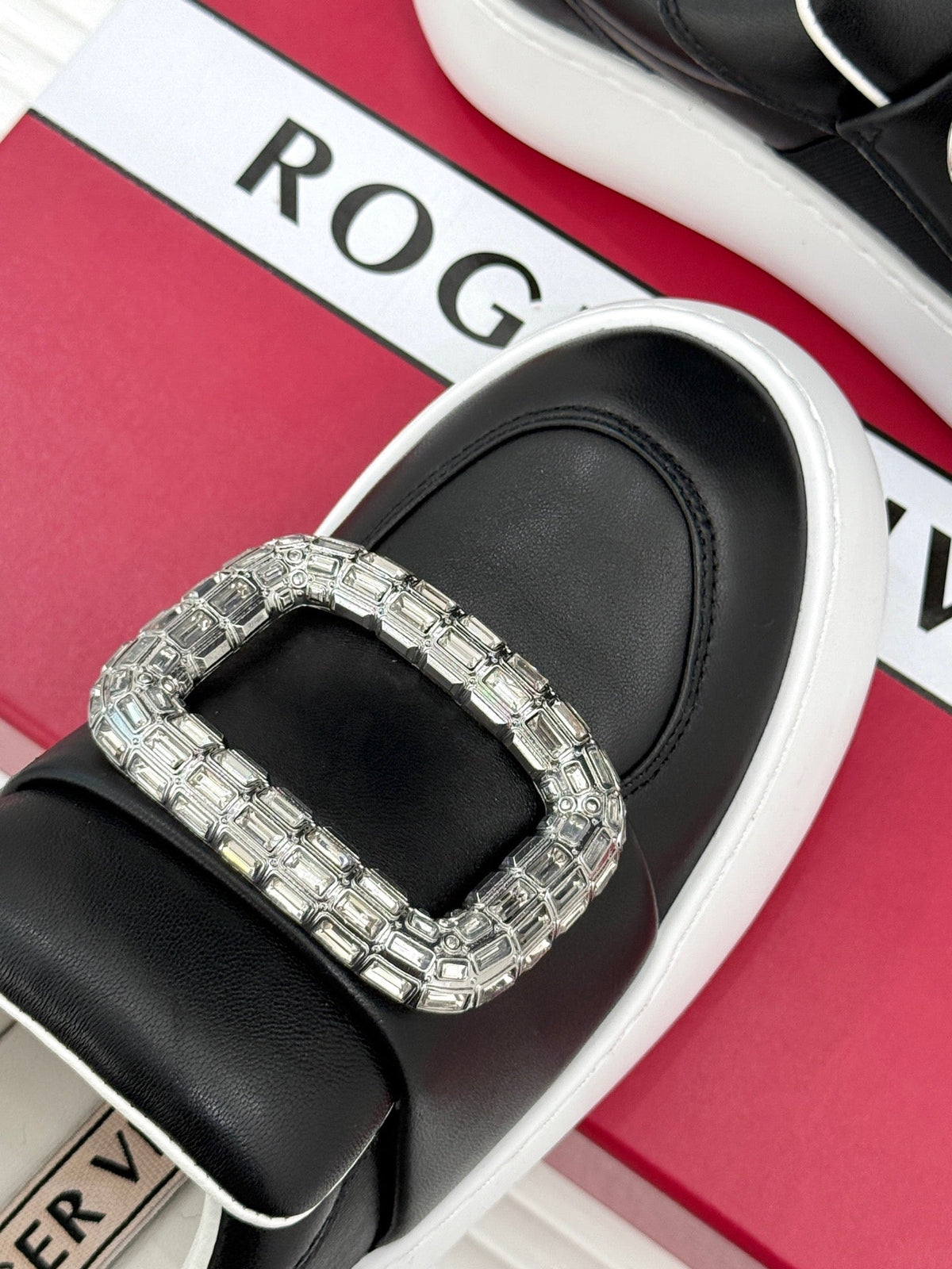 Viv Diamond Buckle Platform Imported Lambskin 189335