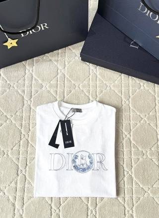 CD 25 Embroidered Grass Cat Short Sleeve cotton