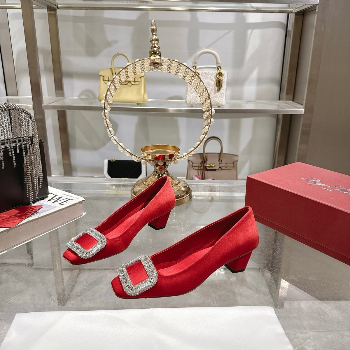 Bell Viv 25 Pumps Red Imported Silk 300732