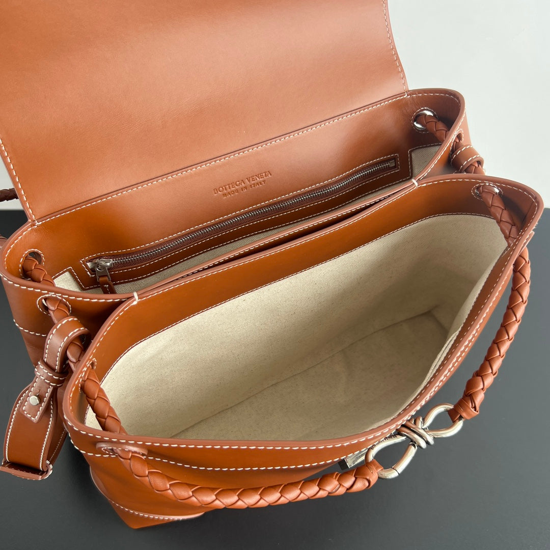 BV Andiamo 27cm Bag Black and Brown Calfskin 545221
