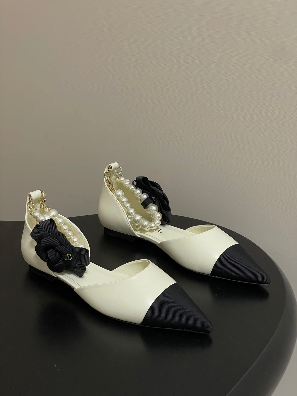 CC 26 Flat Slingback With Pearl Ankle Strap Lambskin Fabric