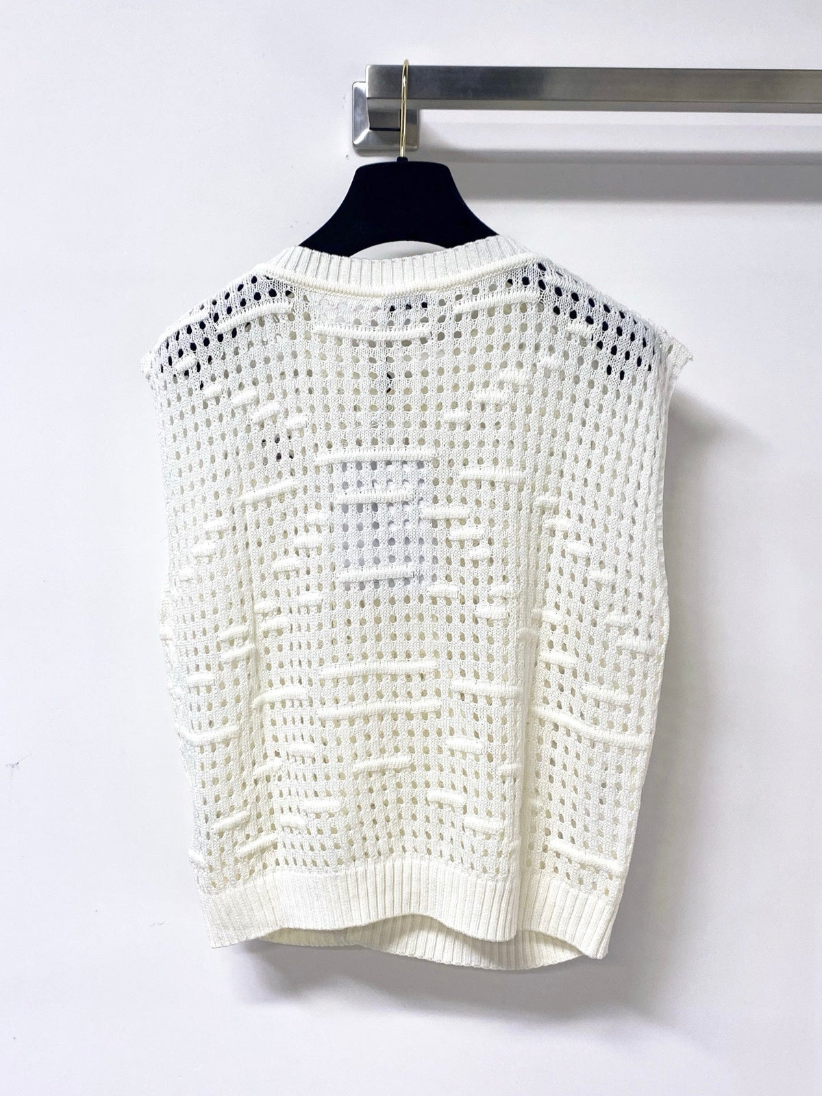 Chanel 2026 V-neck Crochet Knit Vest Acrylic 419420