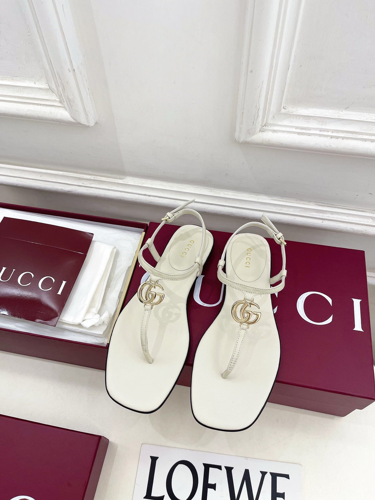Gucci 2026 Marmont T-Strap Sandals Leather 946528