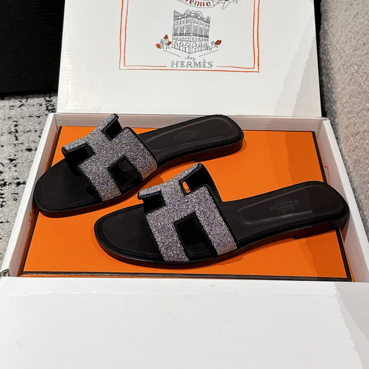 HM 25 Oran Glitter Sandal Black Calfskin
