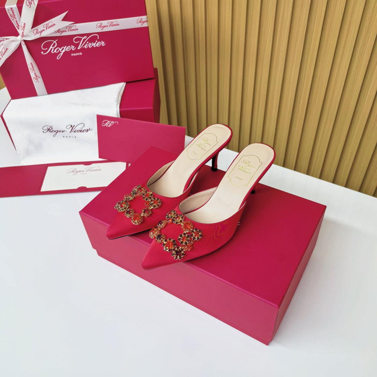 Viv Diamond Mules Red Silk 247391
