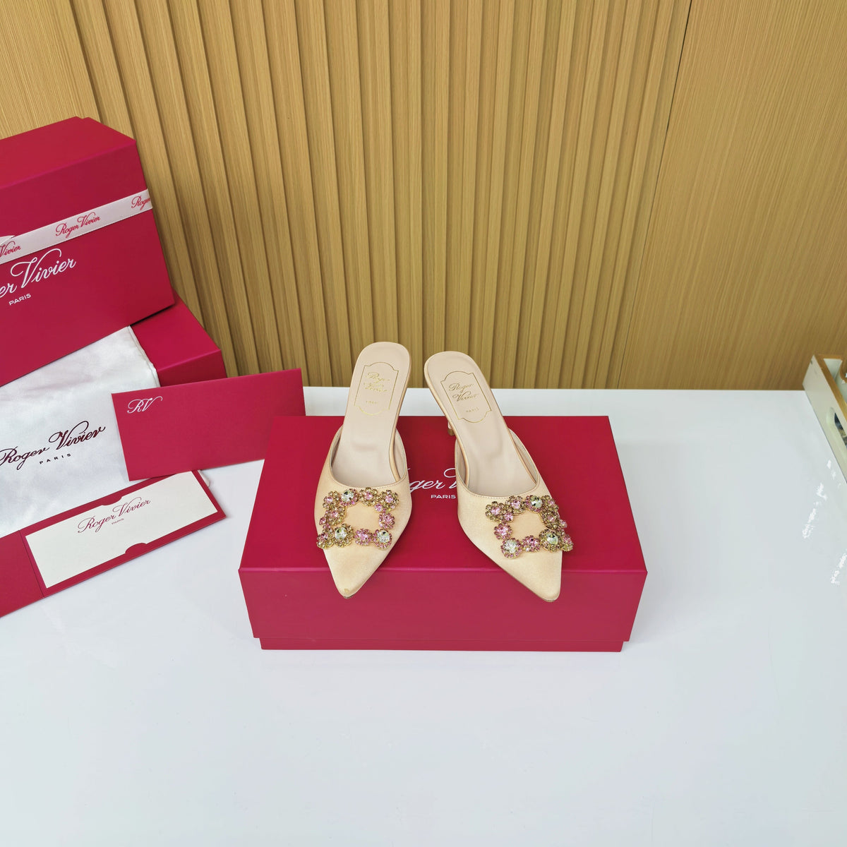 Viv Diamond Mules Champagne Silk 247392