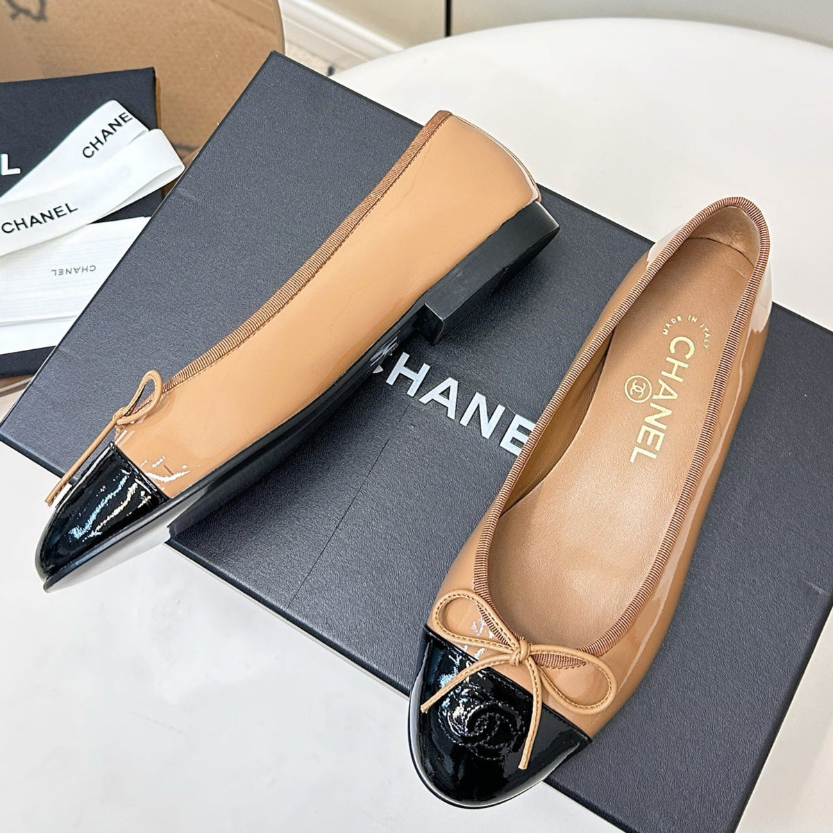 Chanel 25 Ballet Flat Tan Black Patent Leather 469255