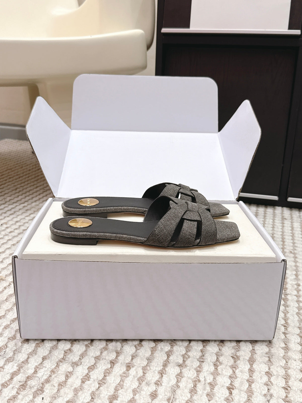 YSL 26ss  Flat Slippers Dark Gray Denim Leather 654728