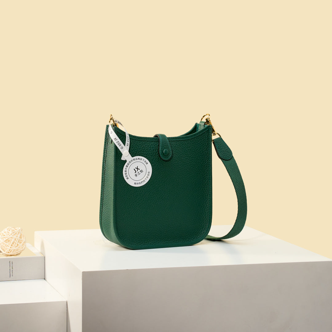 High-end Hermes 2026 Evelyne Bag 17cm Taurillon Clemence Leather Suede 3