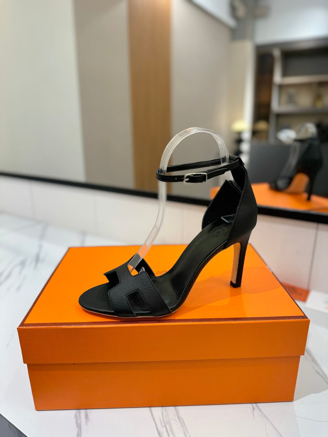 HM Joy Heeled Sandals Black Cowhide 294901