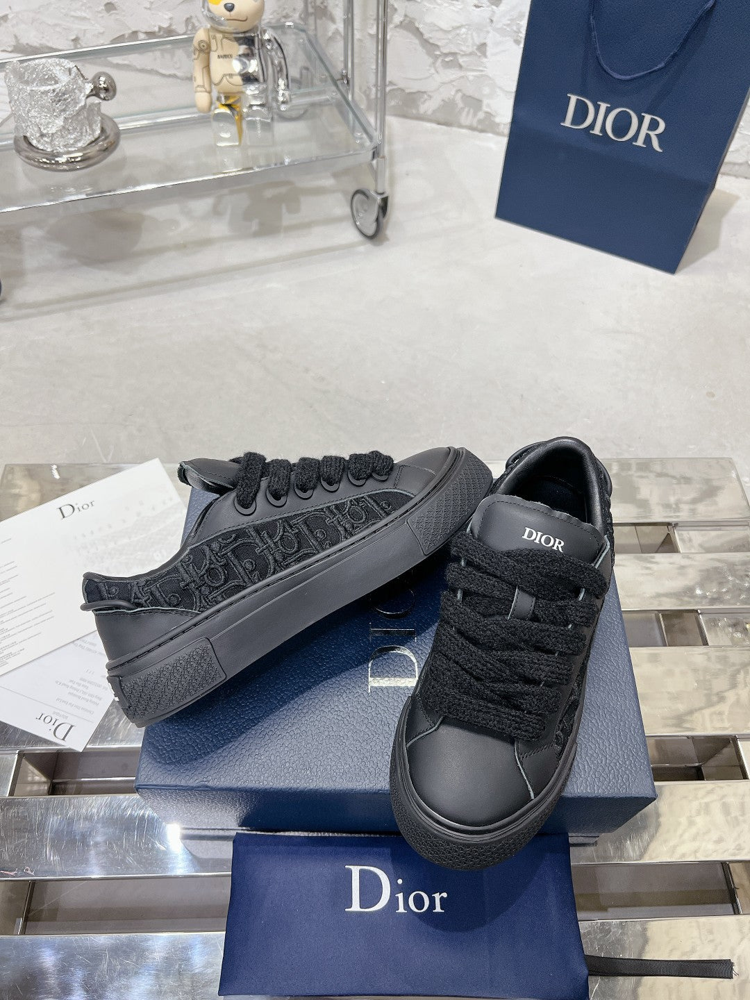 CD B33 Sneaker 30mm In Black Calfskin 100668