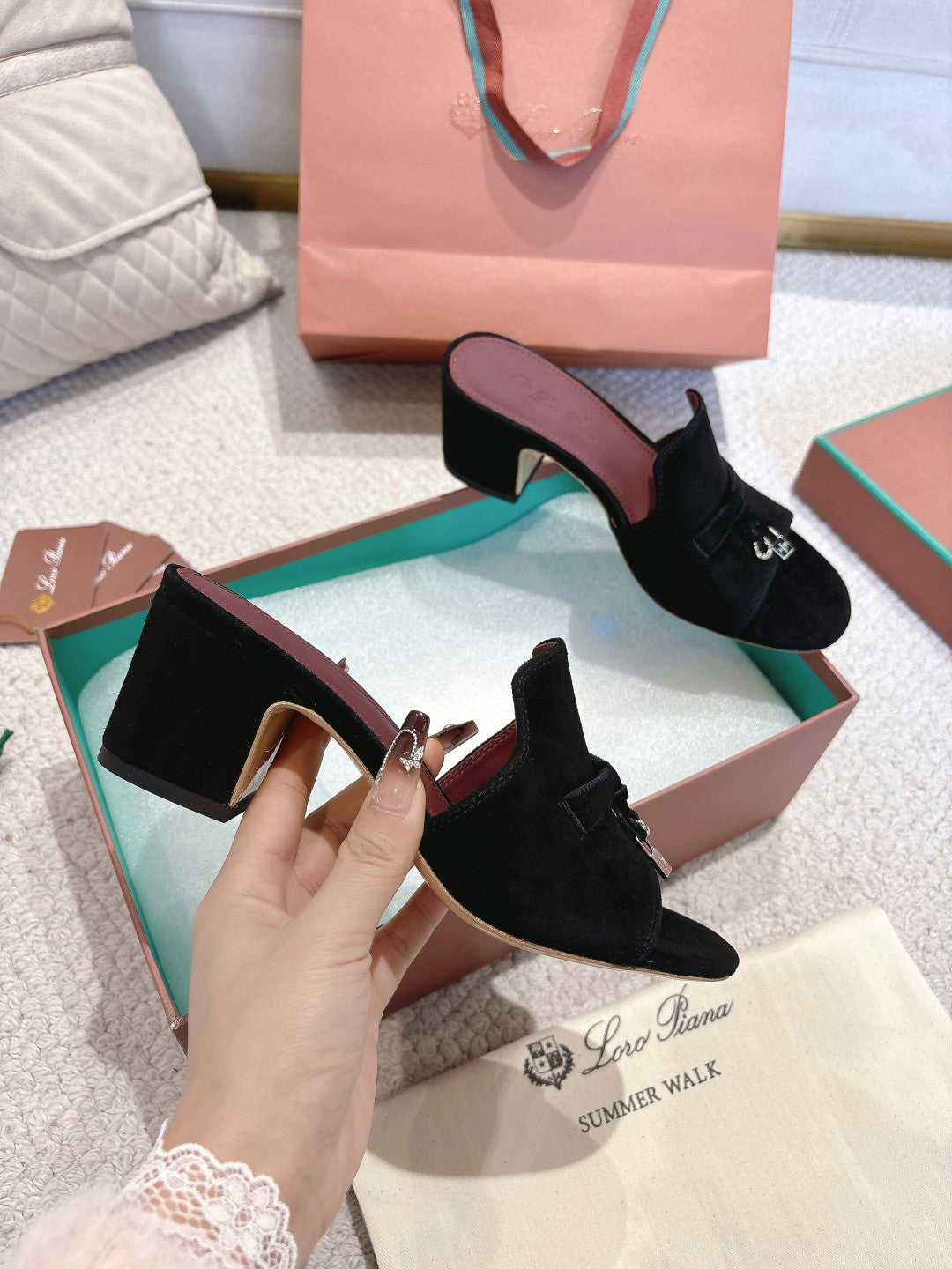 LP 25 Summer Charm Sandal 55 Black Suede