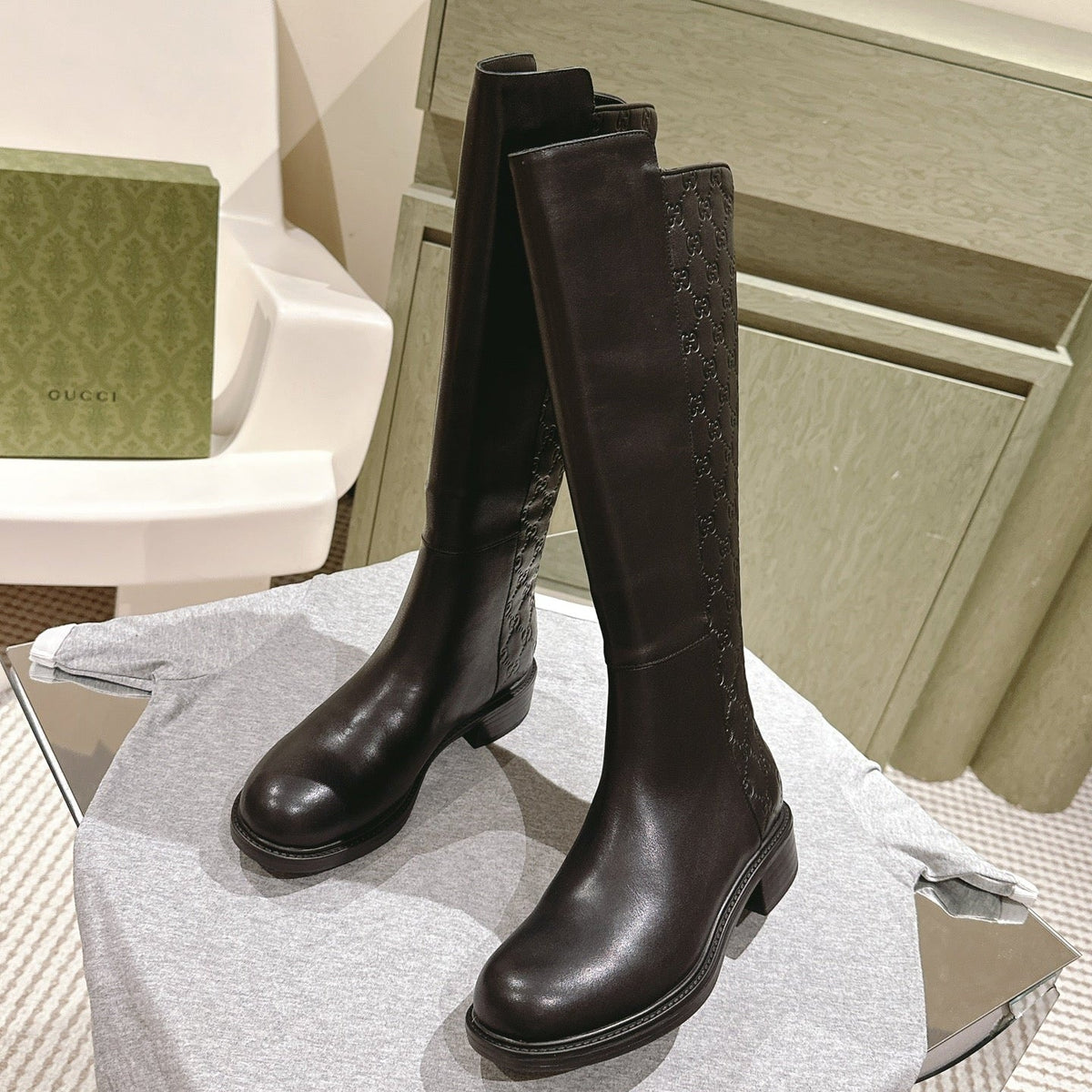 Gucci Riding Long Boot Black Sheepskin 484877