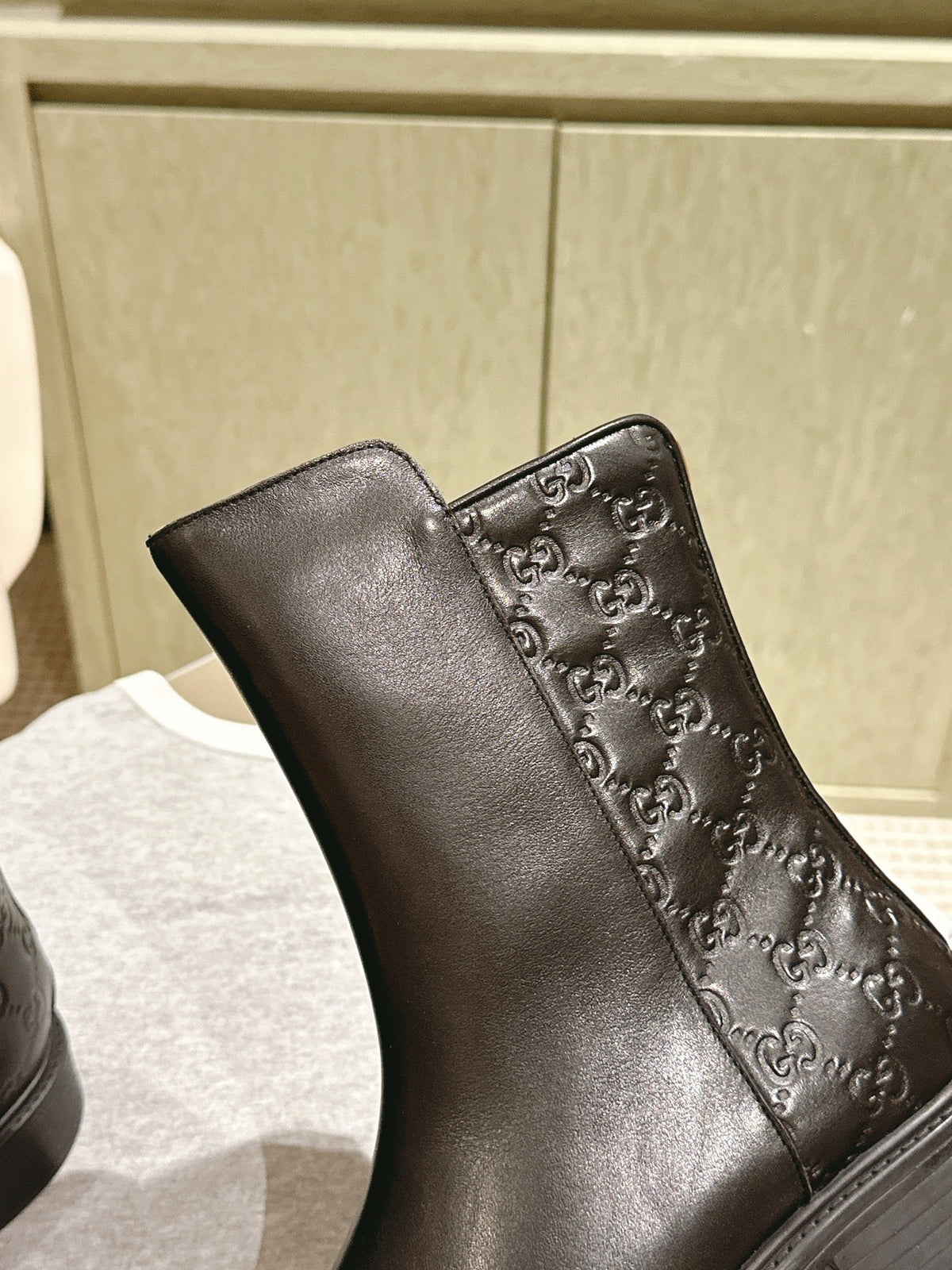 Gucci Riding Ankle Boot Black Sheepskin 484878