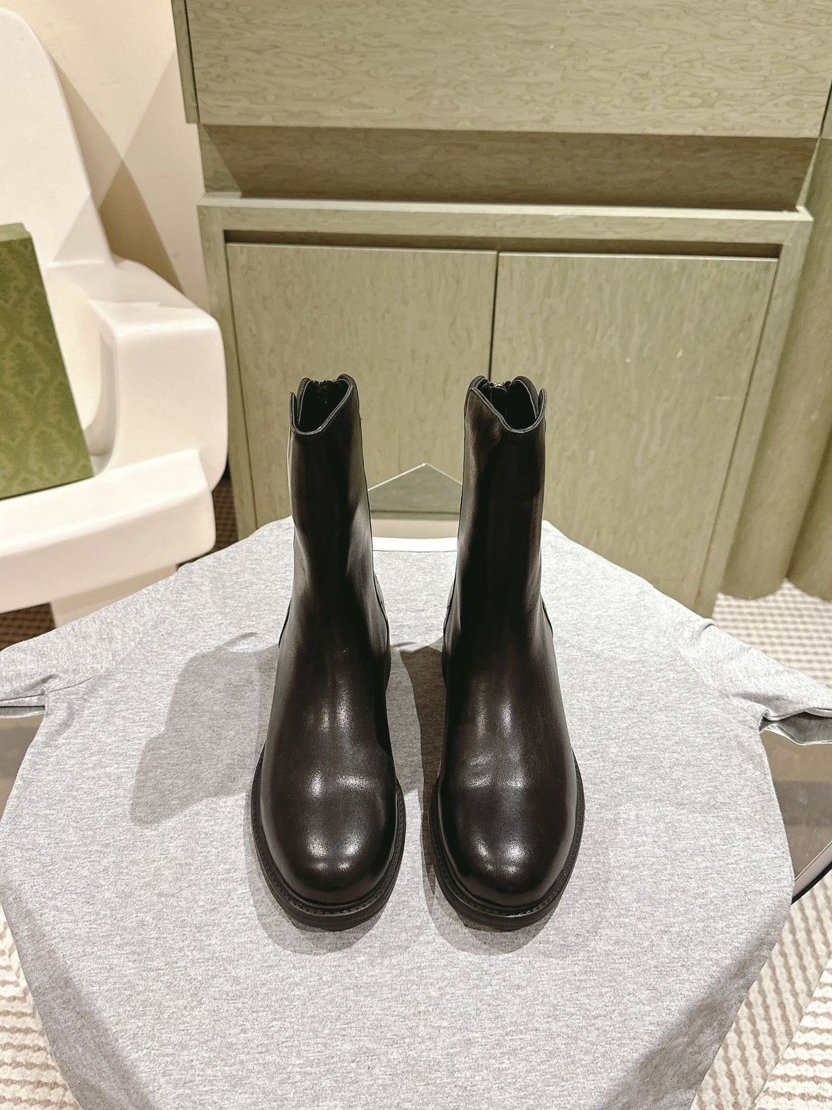 Gucci Riding Ankle Boot Black Sheepskin 484878