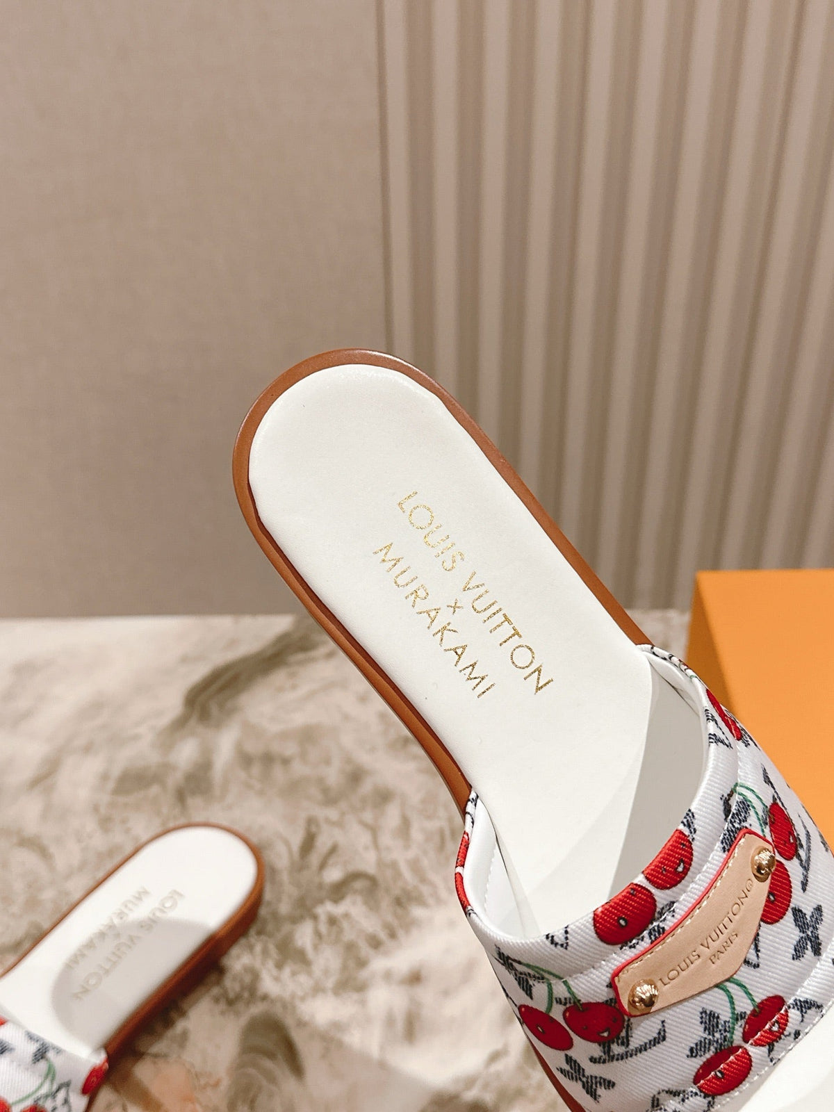 LV 26ss Slippers White Red Denim Leather 656928