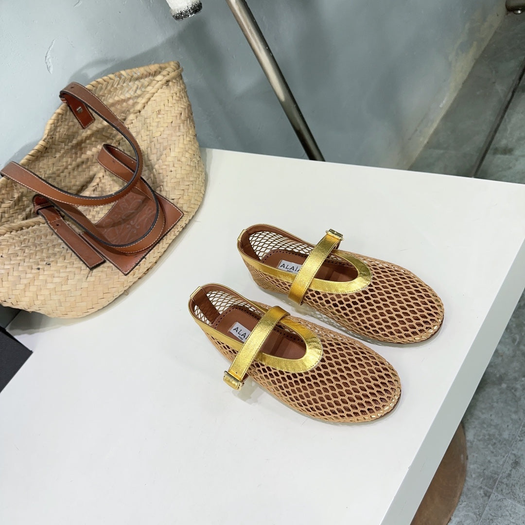 Alaia 25 Laminated Fishnet Ballet Flats Gold Lambskin 576441