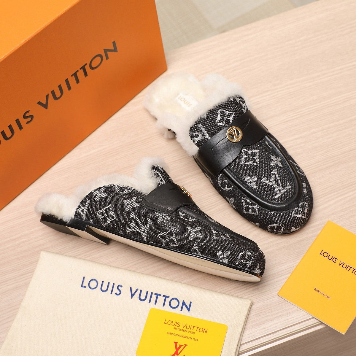 LV 25C Flat Mule Black Monogram Denim Fabric With white fleece 218299