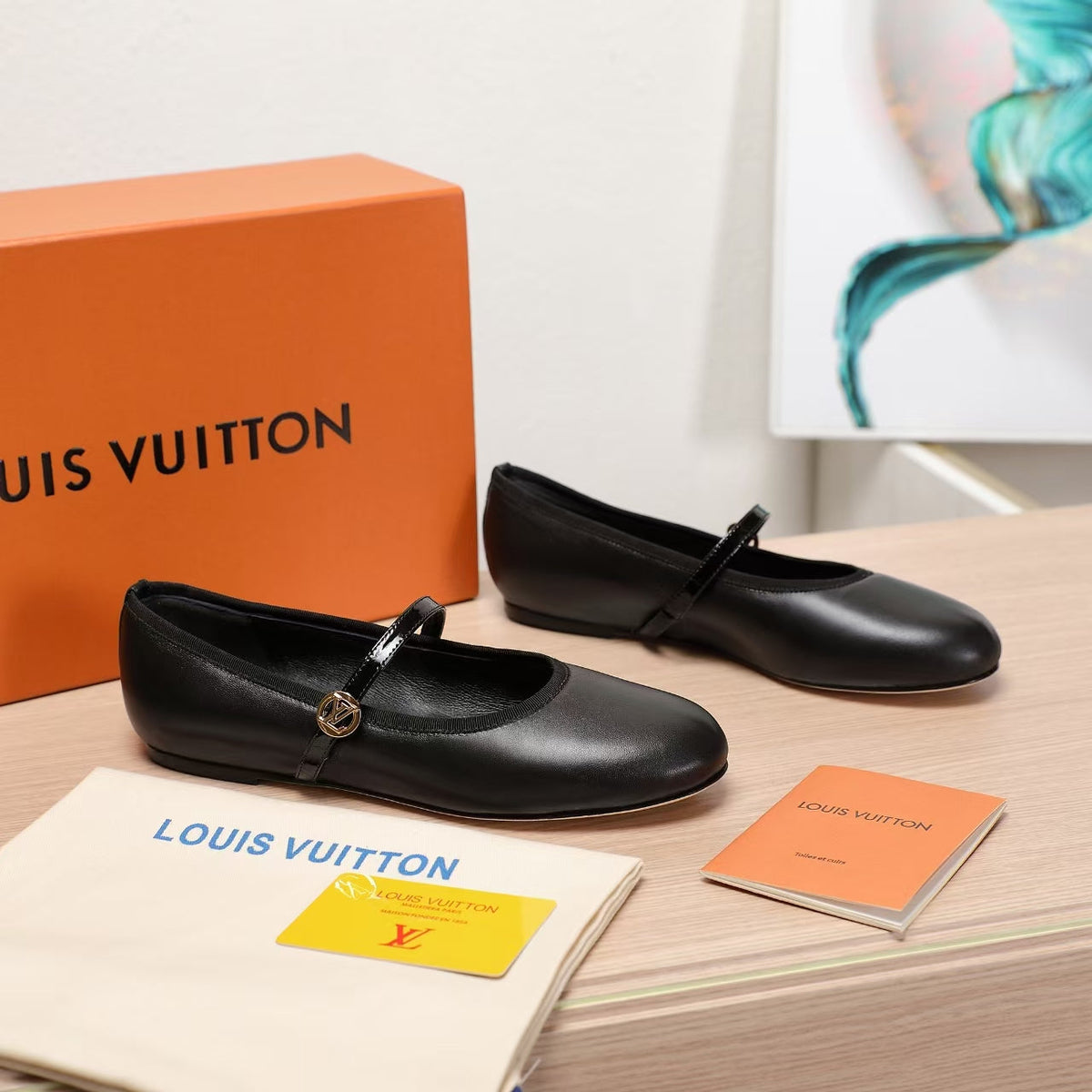 LV 25C Romy Flat Black Sheepskin 218304