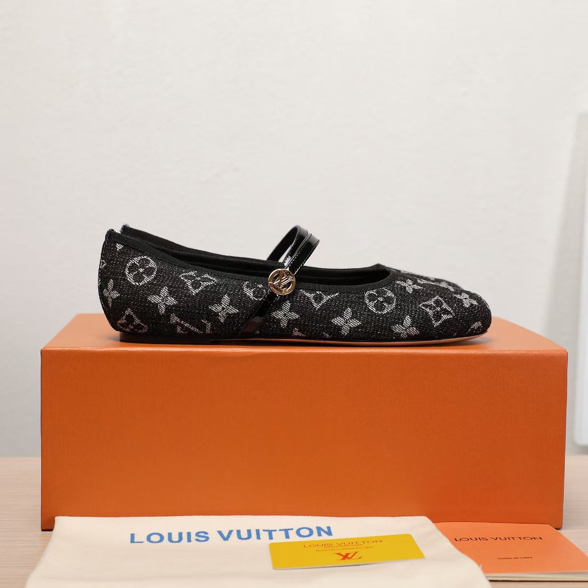 LV 25C Romy Flat Black Monogram Denim Fabric 218303
