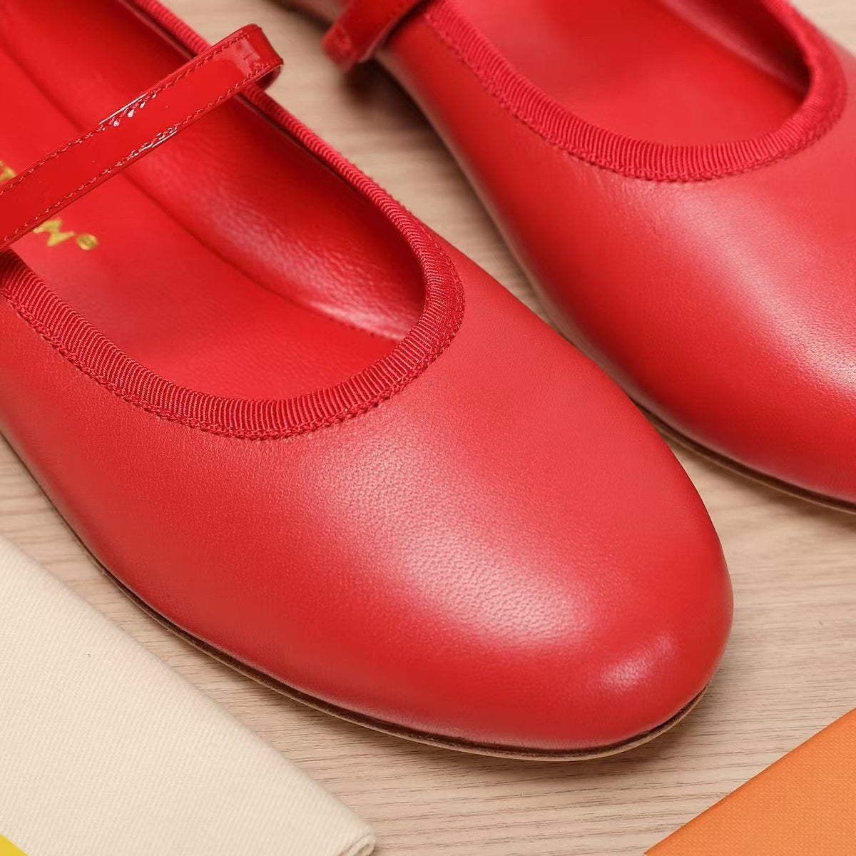 LV 25C Romy Flat Red Sheepskin 218301