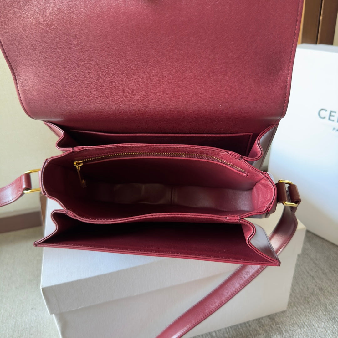 classique triomphe 22 dark red calfskin gold hardware