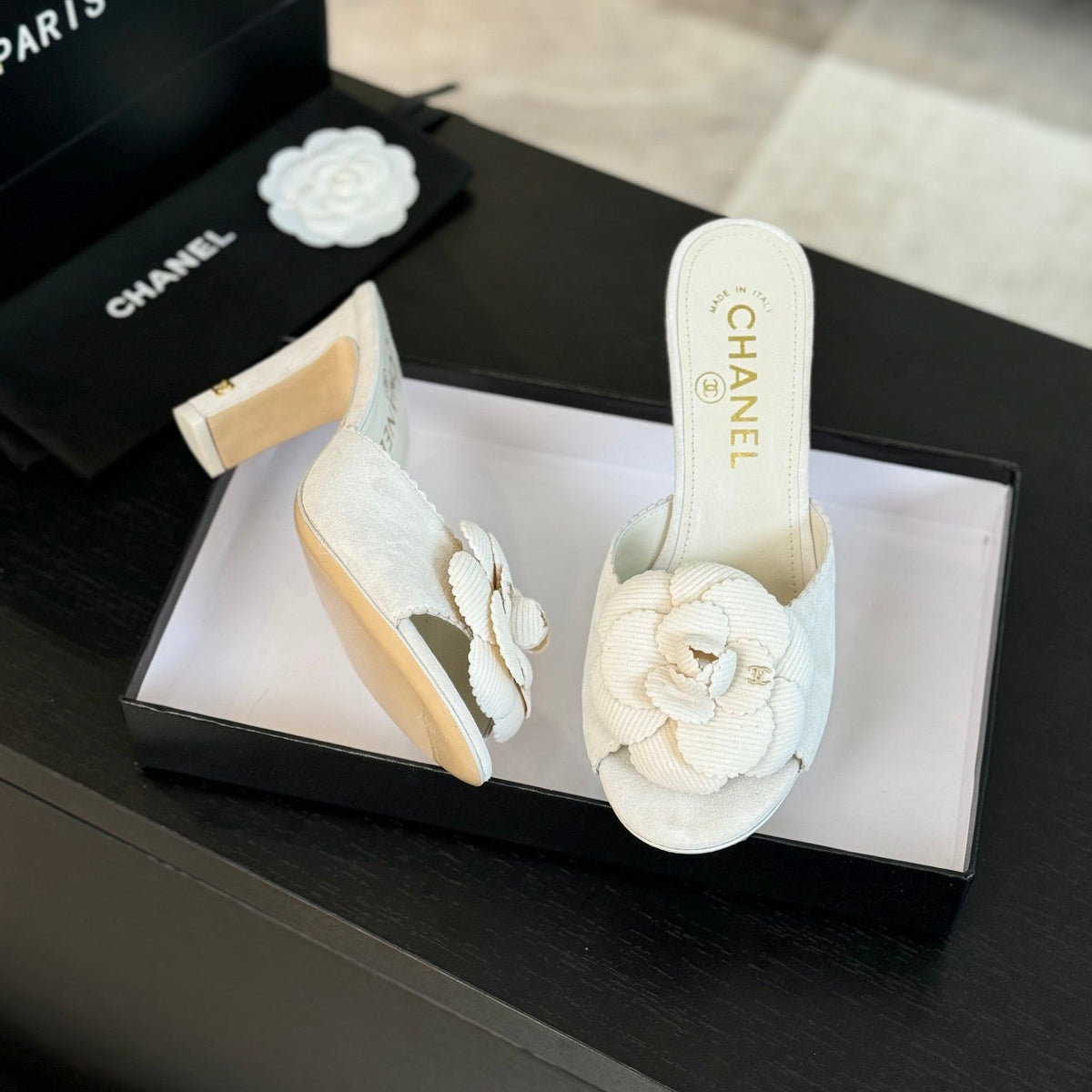 mule sandal flower high heel 80 white suede