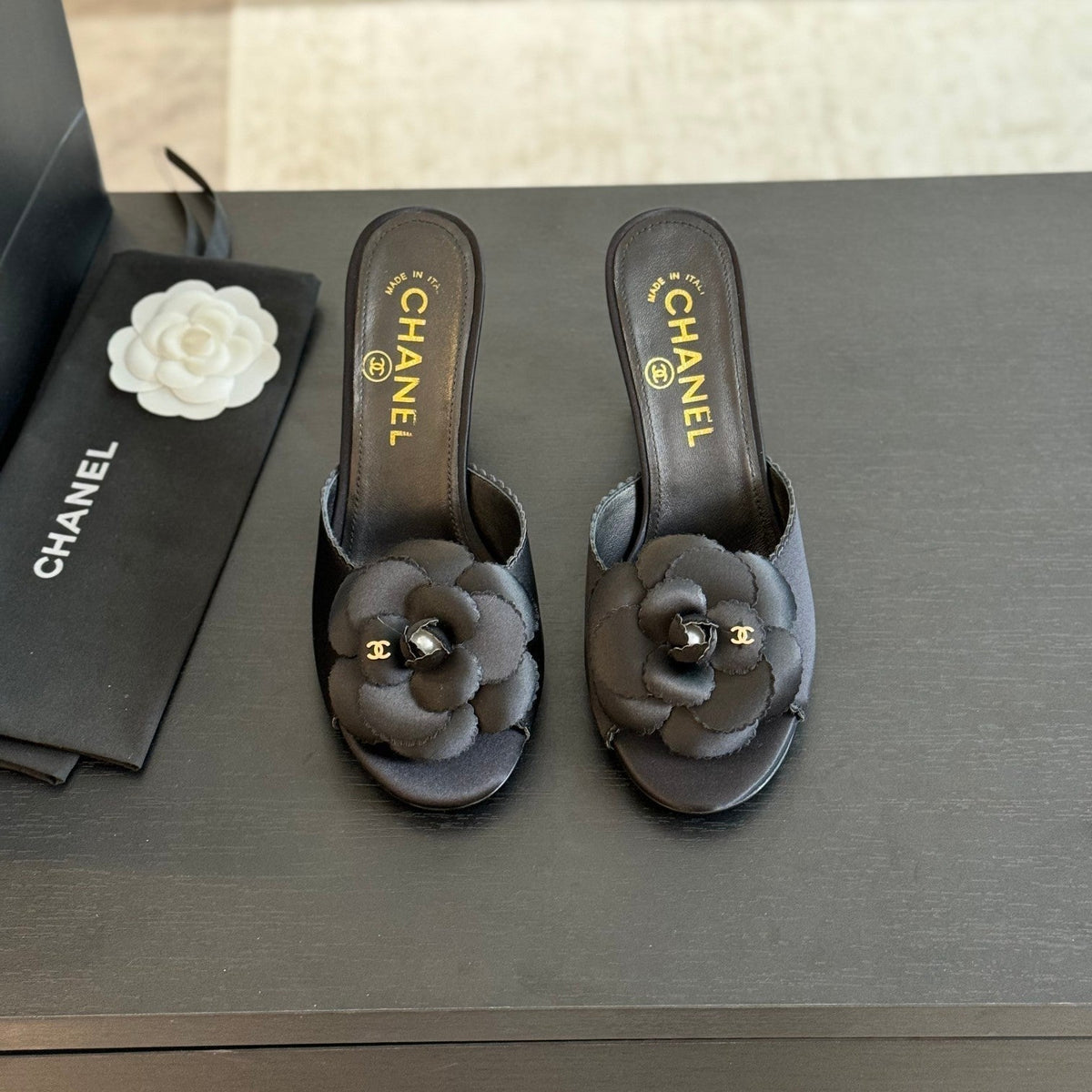 mule sandal flower high heel 80 black satin