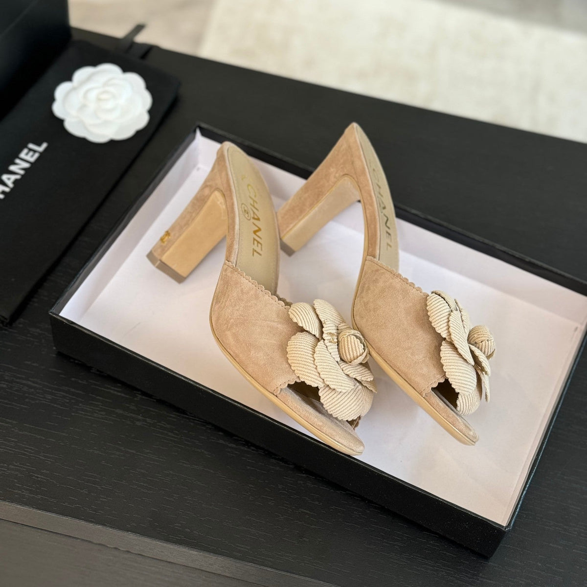 mule sandal flower high heel 80 beige suede