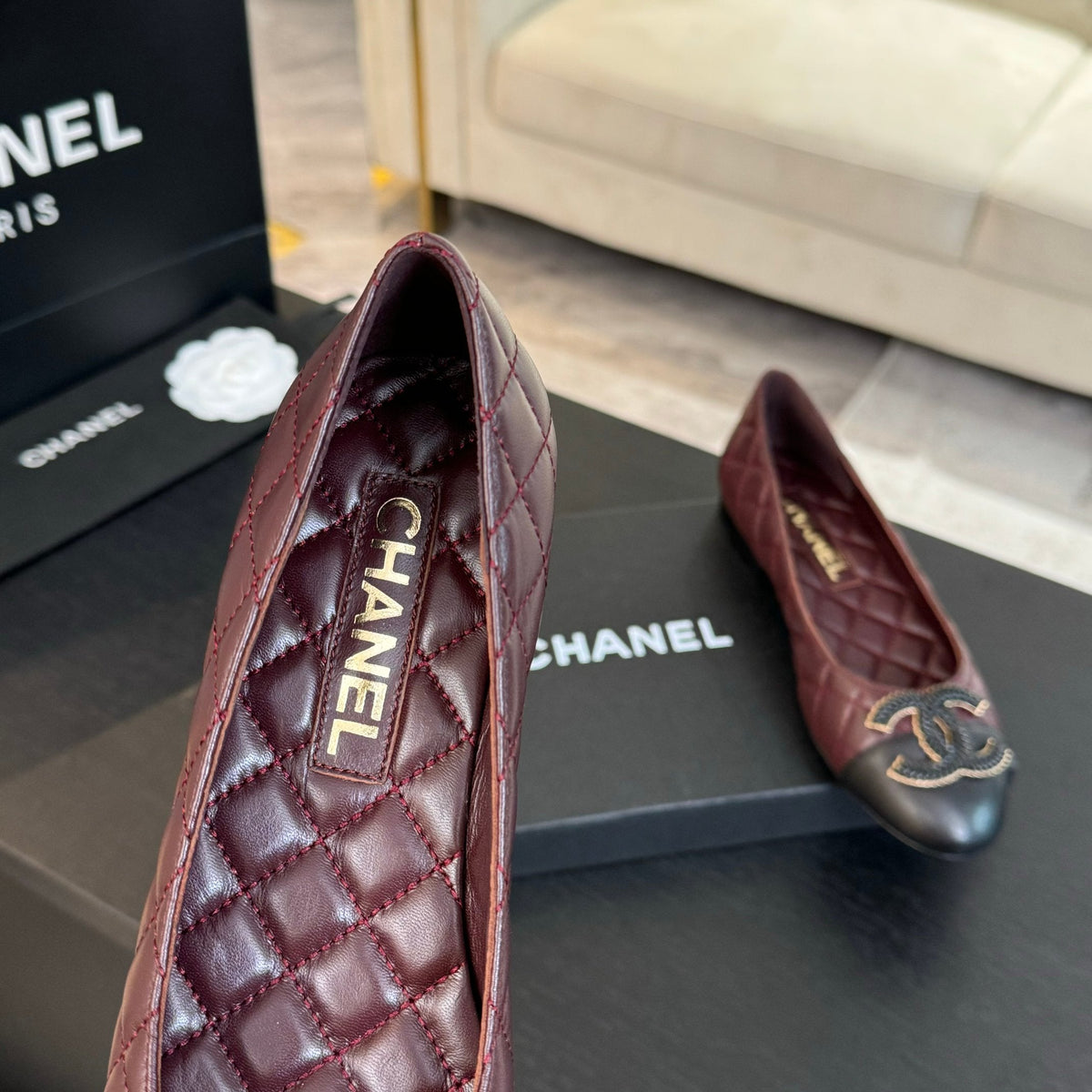 ballet flat burgundy quilted lambskin large black cc logo