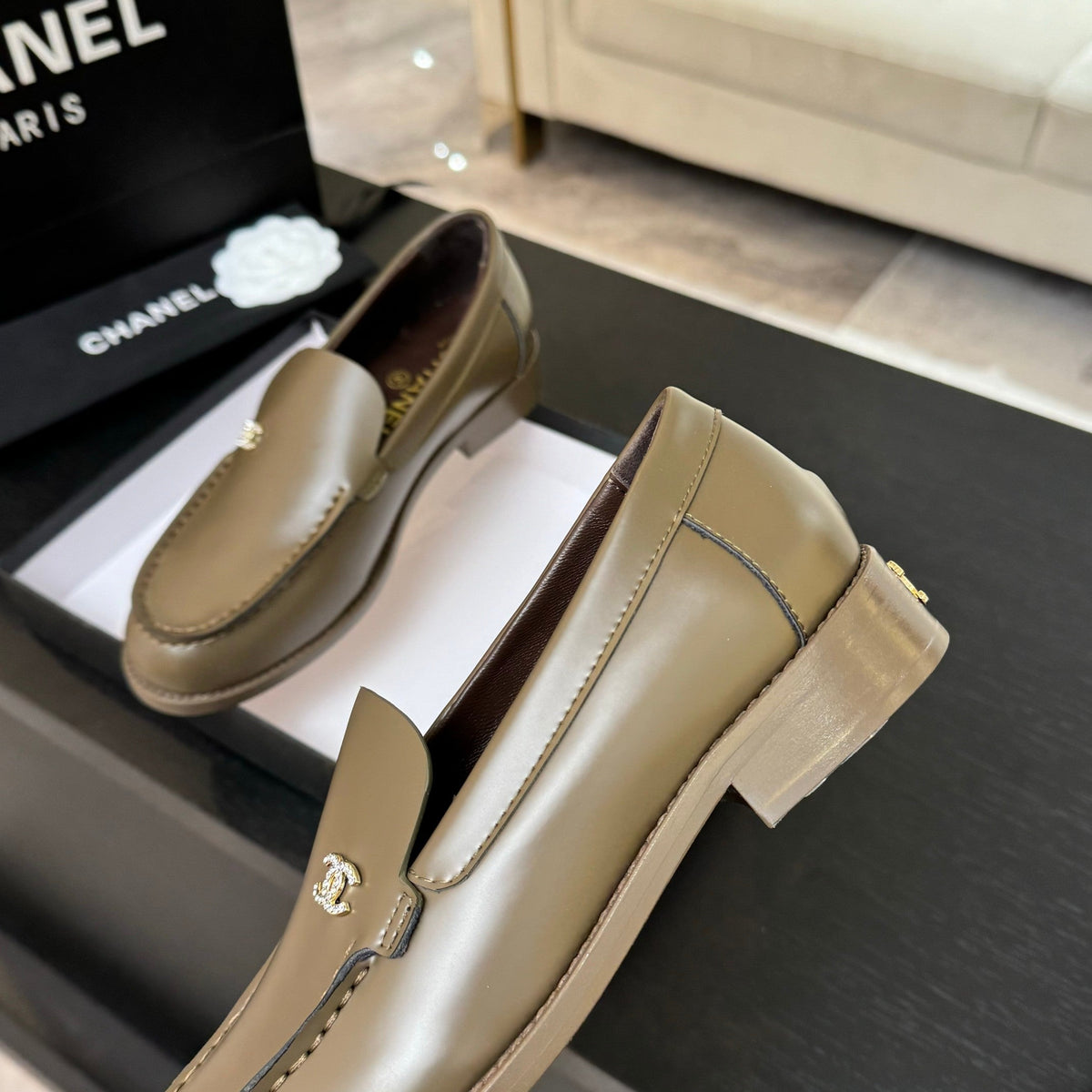 CC 25C Moccasins Bronze Olive Patent Leather
