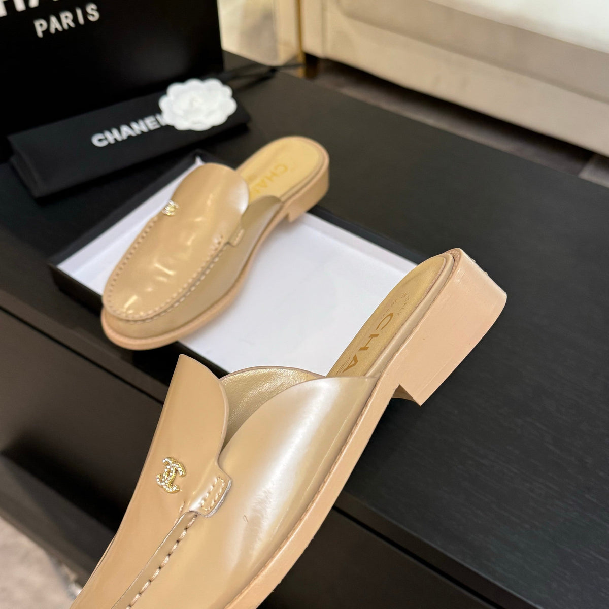 CC 25C Mule Beige Calfskin