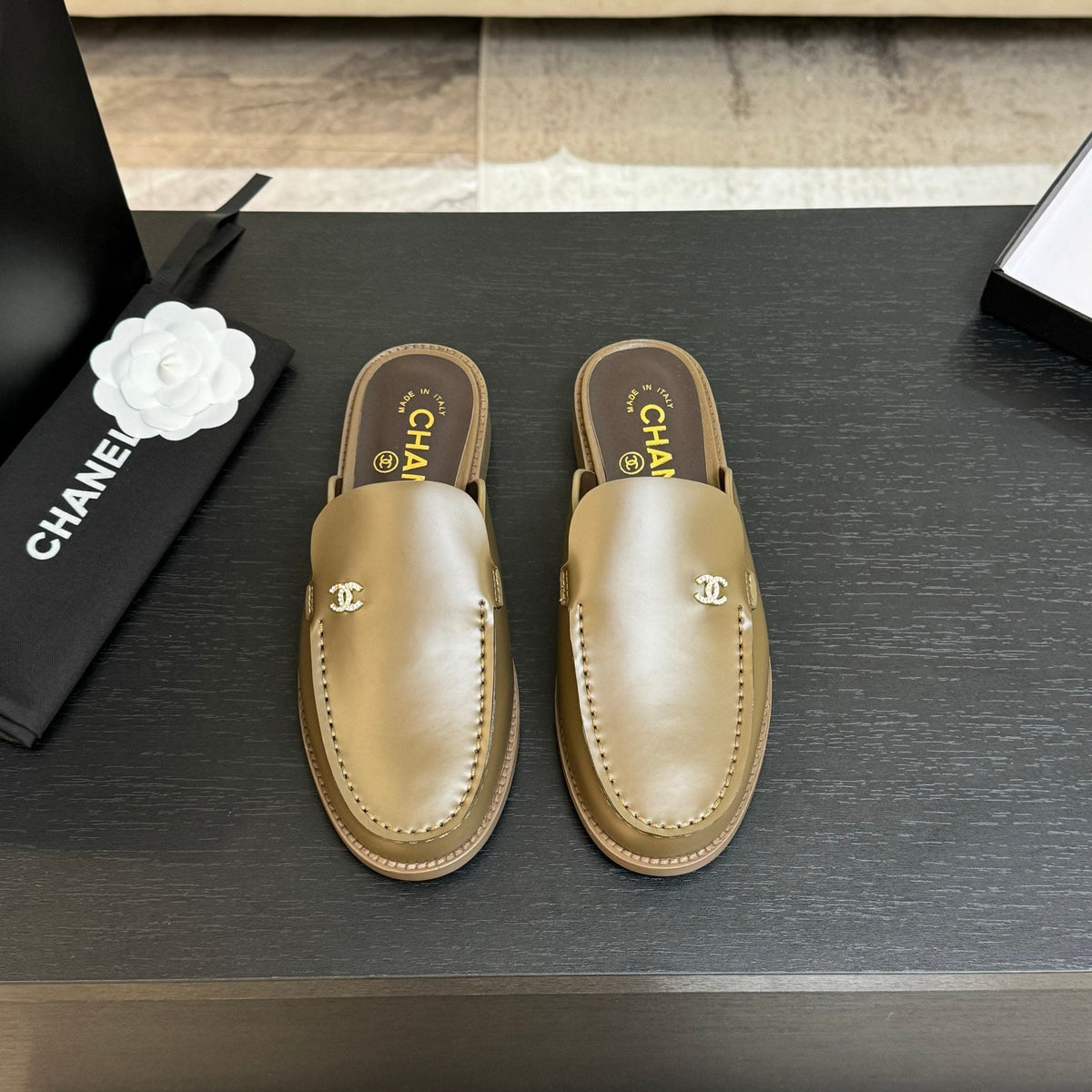 CC 25C Mule Khaki Calfskin
