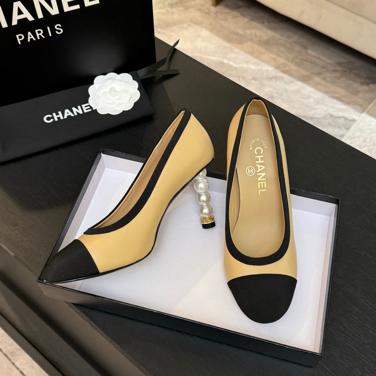CC 25S Pump 85mm Beige Calfskin Black Grosgrain