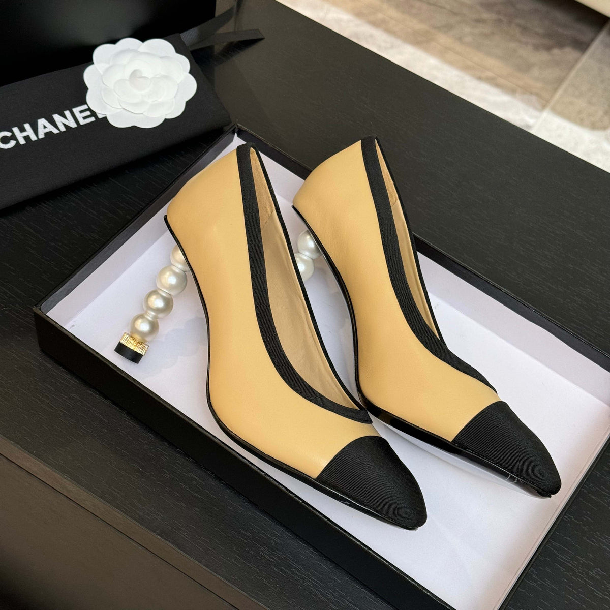 CC 25S Pump 85mm Beige Calfskin Black Grosgrain