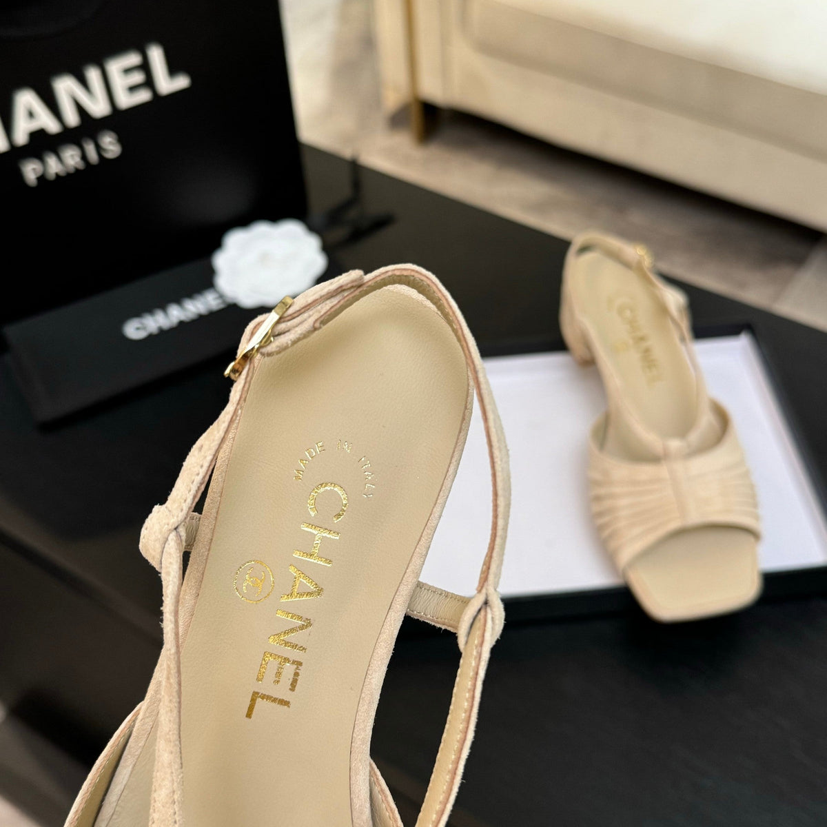 CC 25S Sandal Heel 50mm Beige Suede Kidskin
