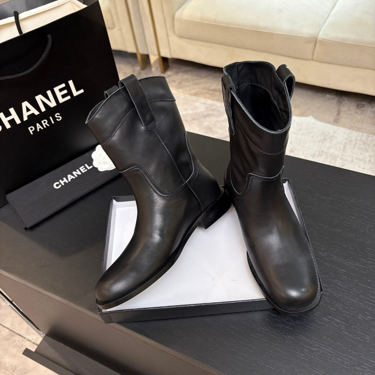 CC 2025 Short Boot Black Sheepskin 550659
