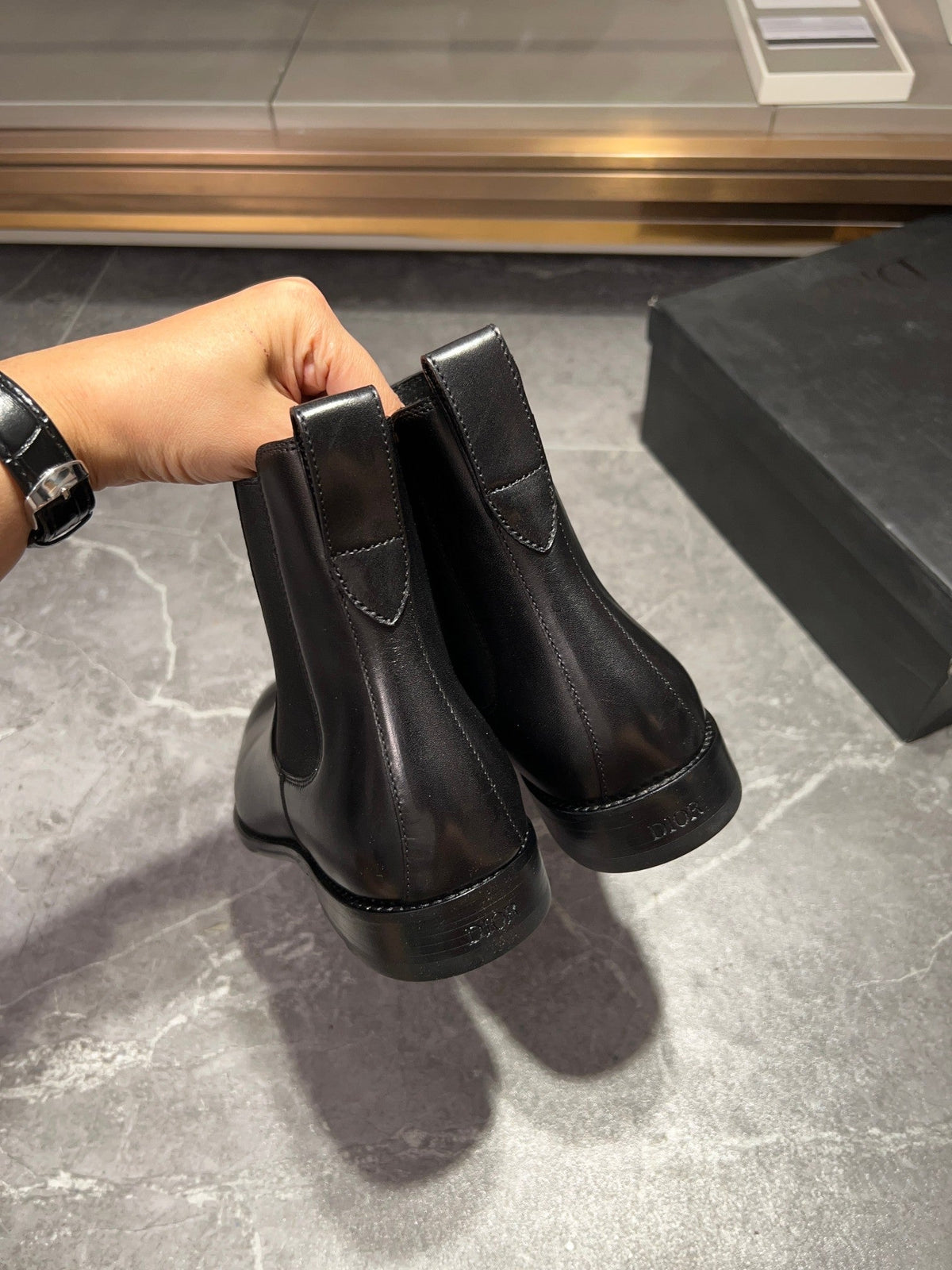 CD CHELSEA BOOT BLACK CALFSKIN
