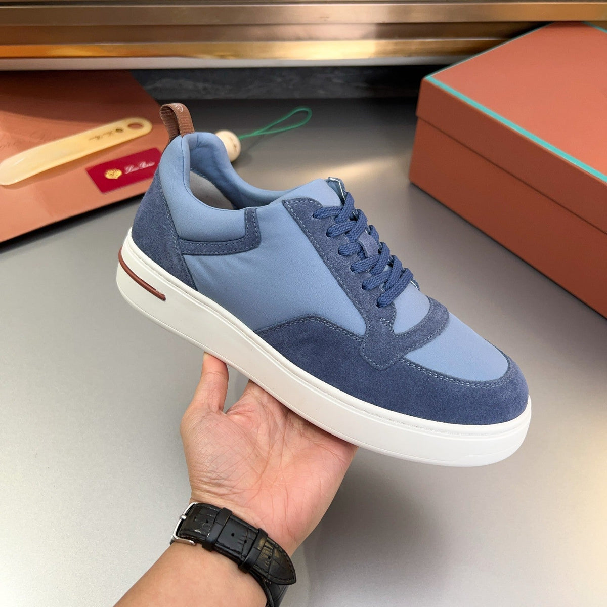 LP NEWPORT WALK SNEAKERS SKY SUEDE