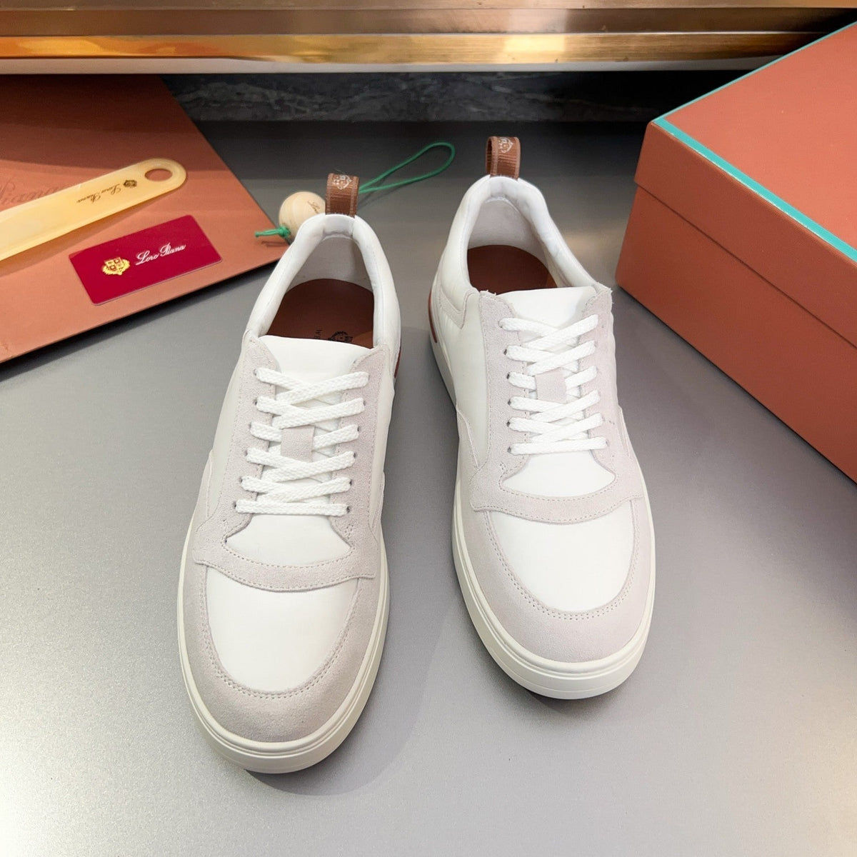 LP NEWPORT WALK SNEAKERS WHITE SUEDE