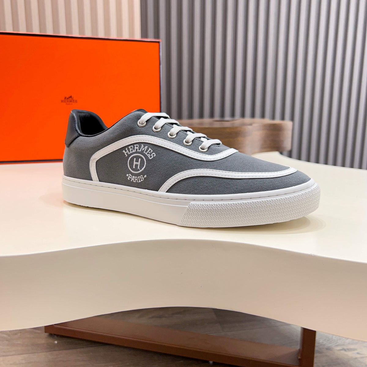HM Men's Get Sneaker Grey Cowhide Canvas 723509