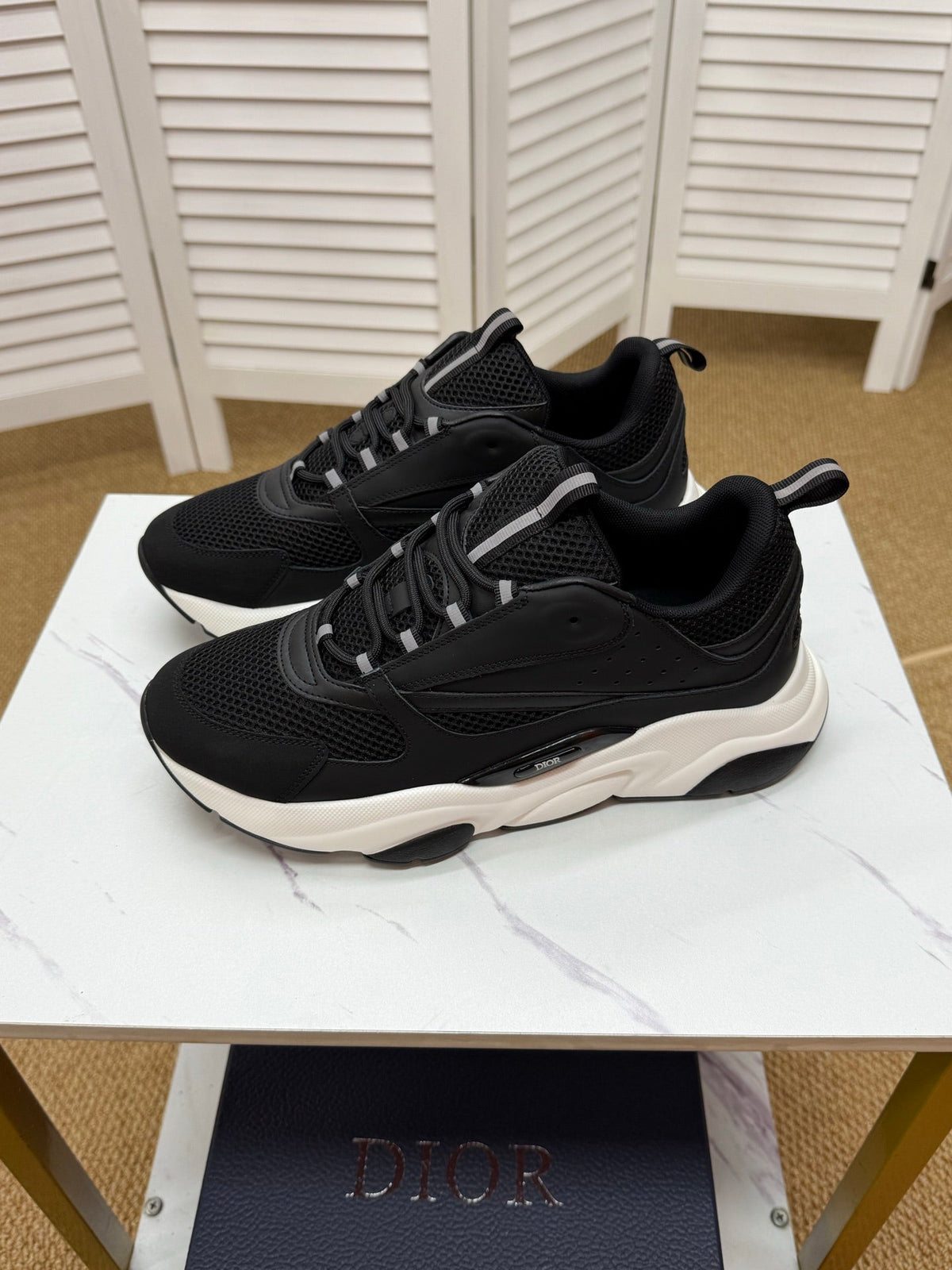 CD B22 Sneaker Black Mesh Calfskin 648068